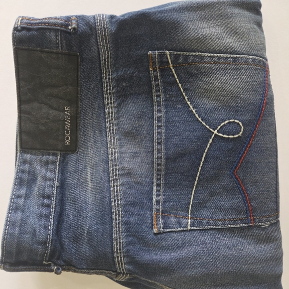 Rocawear Straight Fit Jeans with Distressed Details, 40x33 - Picture 4 of 4